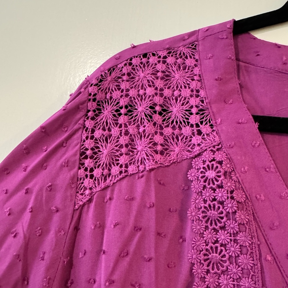 NWT Lane Bryant fuschia Swiss dot and lace Women's Top long sleeve size 22 - Picture 2 of 5